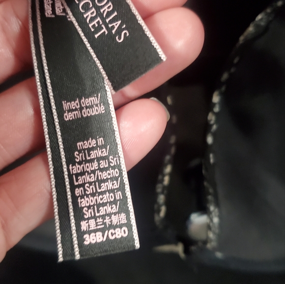 Victoria's Secret Bra 36B - Picture 3 of 4